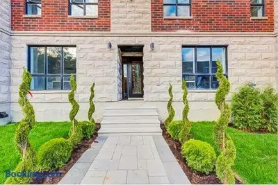 Gallery image of 101 - Stylist Boho King&Queen 2BR,DT & Parking in Montréal