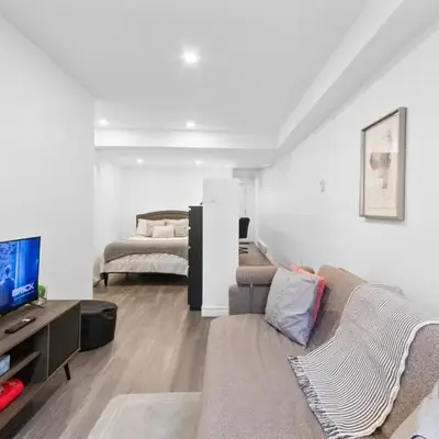 NEW LOFT -WIFI -Quiet -Tohu -Easy Transit -Park