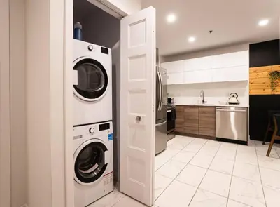 Gallery image of 110 - Modern Comfy Hub with Private Patio, gym, parking in Montréal