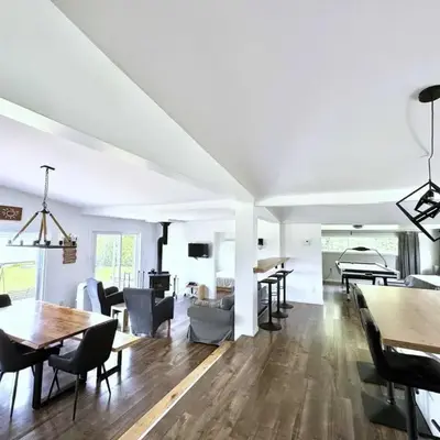 Lake & Game Room - Chalet Brothers and Sun
