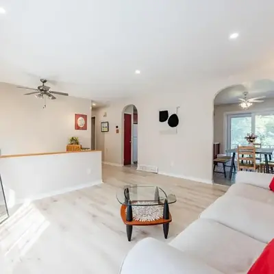 Quiet 4 BR House