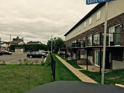 Gallery image of Luxury Two Story Villa Unit C in Laval