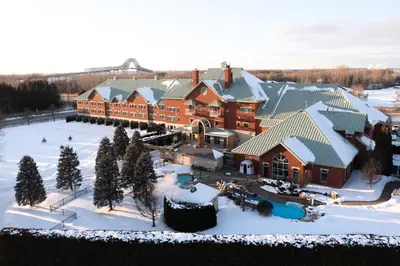 an aerial view of a resort in the snow at Auberge Godefroy in Bécancour