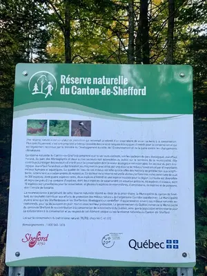 a sign that says preserve naturalize did canyon be sheroptional at Au Gré Du Temps - Gîte B&B in Shefford