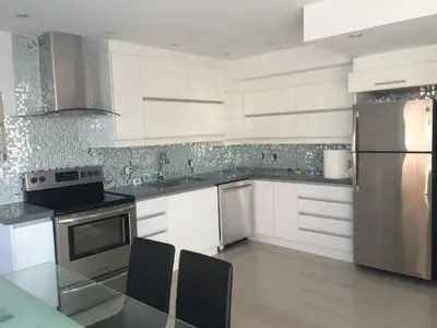 Gallery image of Luxury Two Story Villa Unit A in Laval