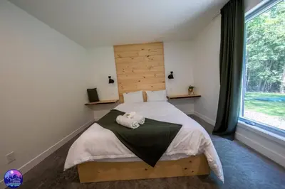 Gallery image of Chalet Forestria - SPA- Billard- Ski in Mansonville