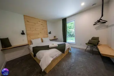 Gallery image of Chalet Forestria - SPA- Billard- Ski in Mansonville