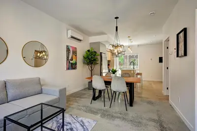 Gallery image of Amazing 1Bedroom Great Location presented by TripMontreal in Montréal